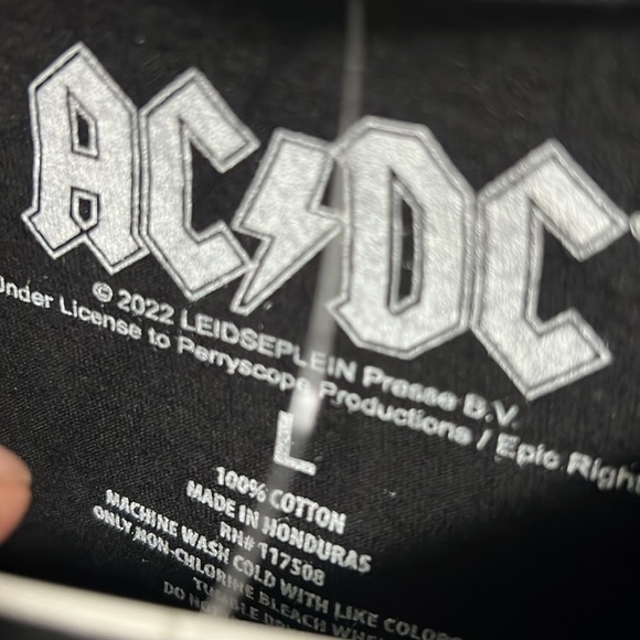 Like New AC/DC Band Tee - Picture 3 of 3